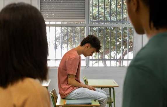 Melihat Akar Krisis Kesehatan Mental pada Remaja dari Perundungana